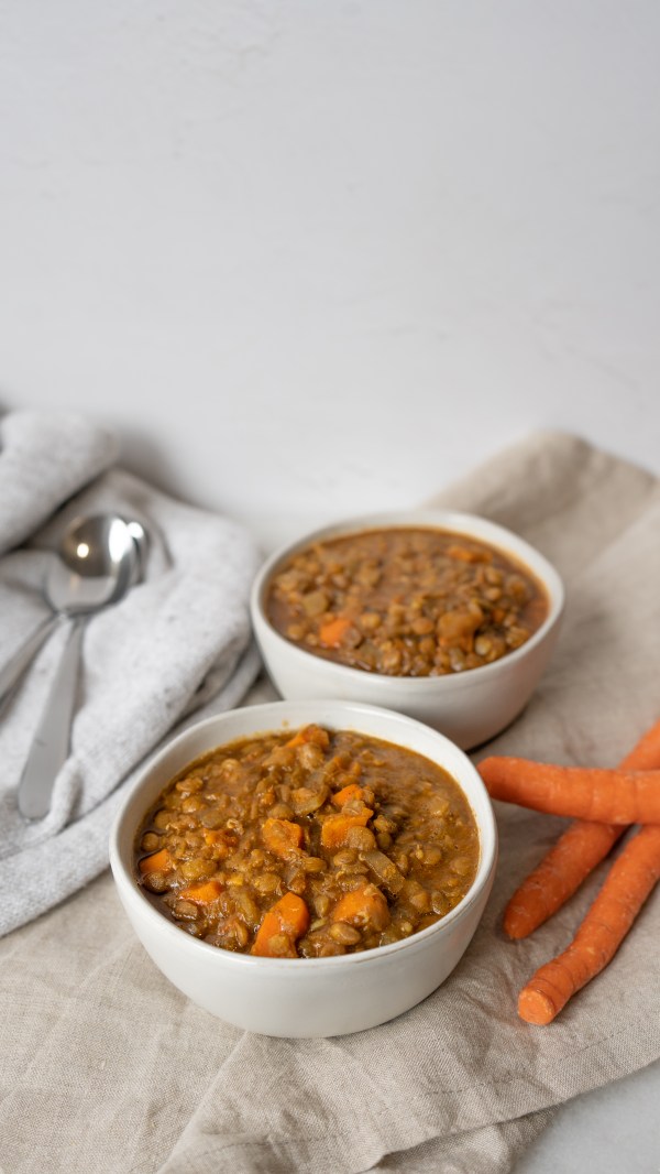 Spiced carrot and lentil soup