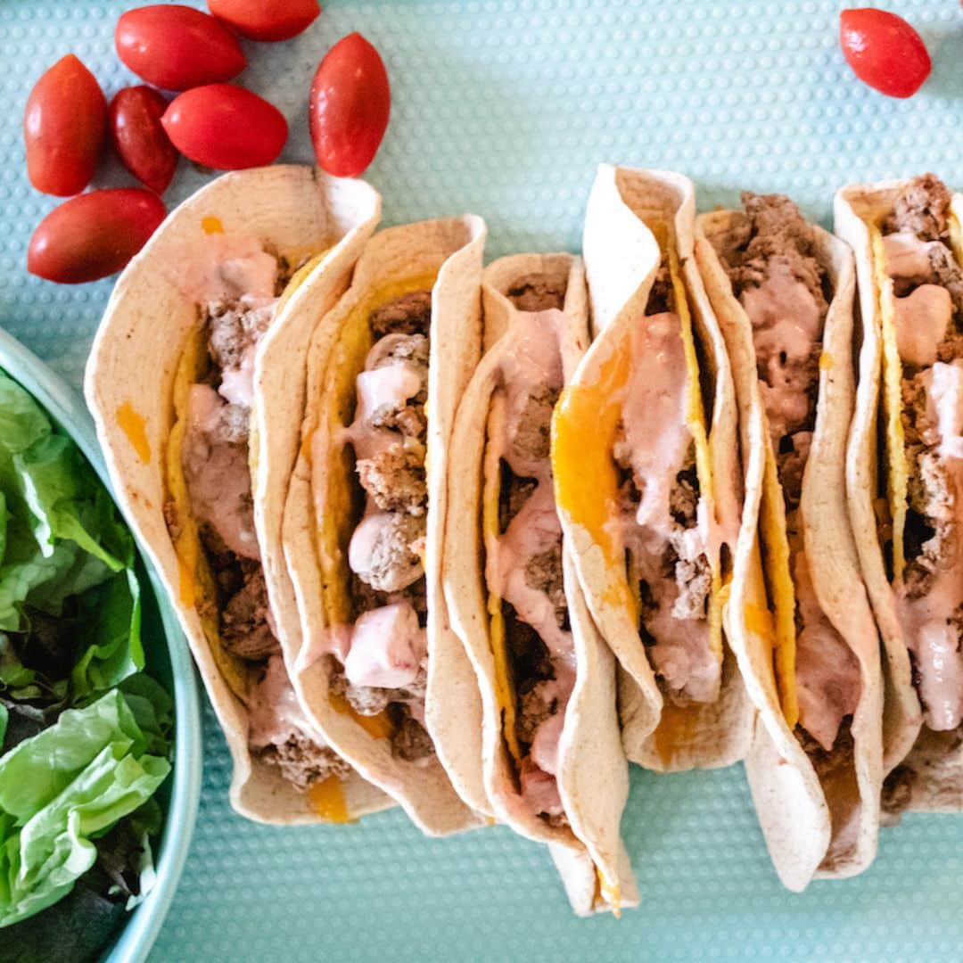 cheesy gordita crunch recipe made with egg tortillas